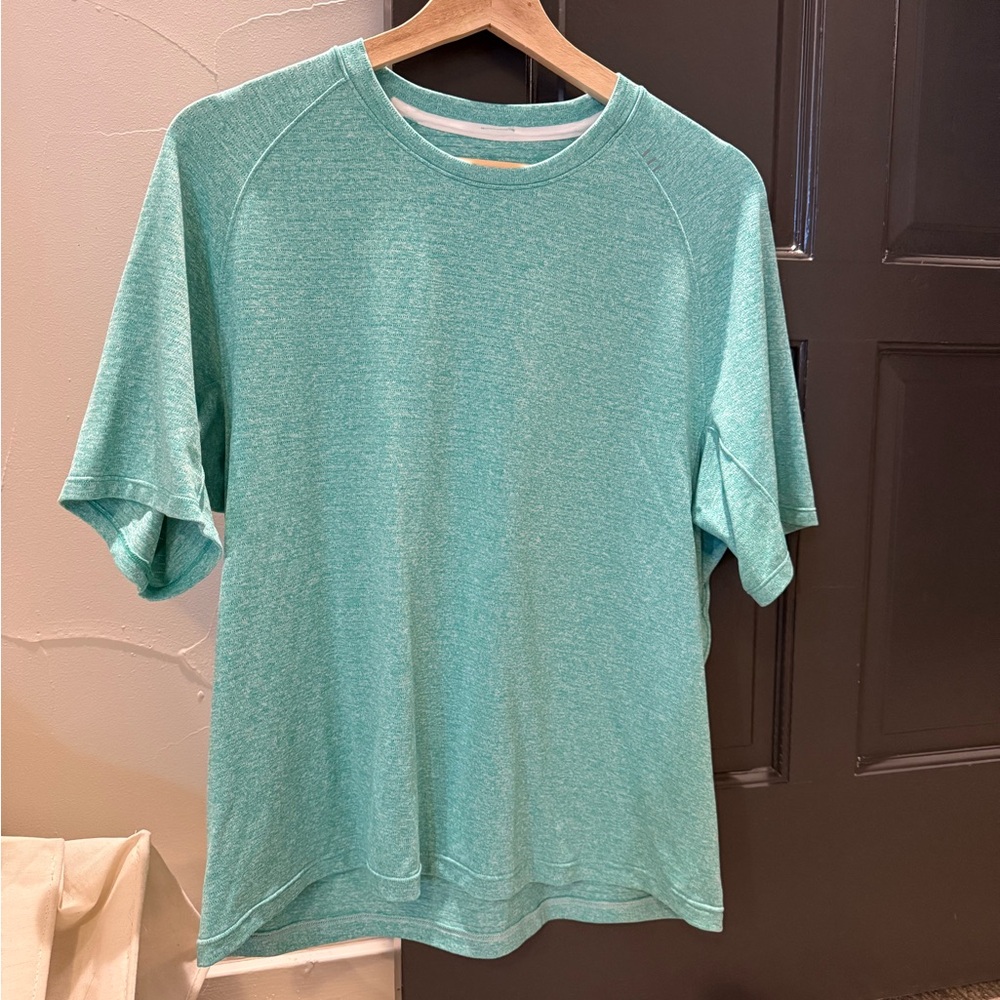 Men’s Lululemon Metal Vent Tech Short sleeve t- shirt